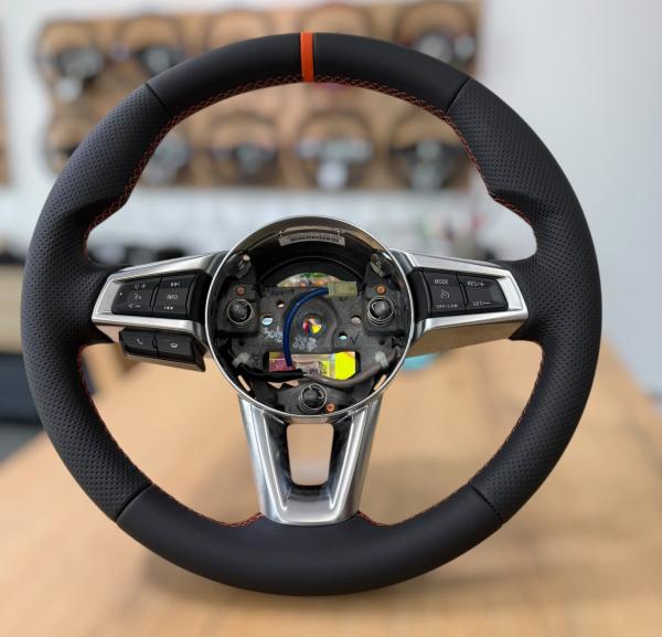 Lenkrad neu beziehen passend für Mazda MX-5 NC, ND und RF, Design A656
